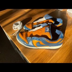 ⚠️🔥Collector🔥⚠️ 
Rare Sample Nike SB Dunk Low Sunset
French Blue 2010 - 8.5 US